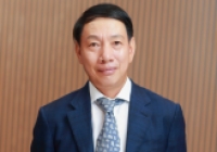 陈发树——喝水不忘挖井人，传递企业大爱